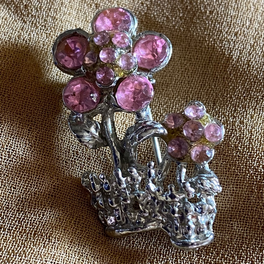 VINTAGE BROOCH SILVER PIN
PINK RHINESTONE FLOWER
BOUQUET FLOWERS